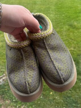 UGG Tasman Maxi "Burnt Olive" slippers- platform